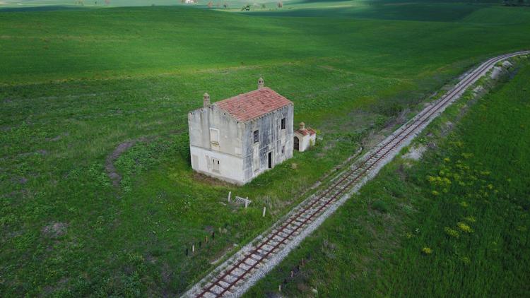 Una casa cantoniera lungo la Via Appia