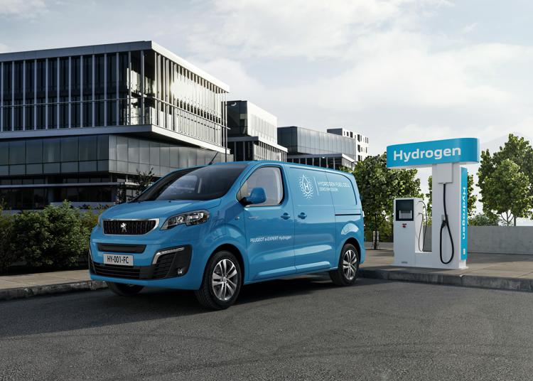 Peugeot, per l'e-Expert ora arriva anche la versione a idrogeno