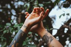 Dulàc Tattoo Care, la nuova linea per la cura dei tatuaggi della Dulàc Farmaceutici 1982