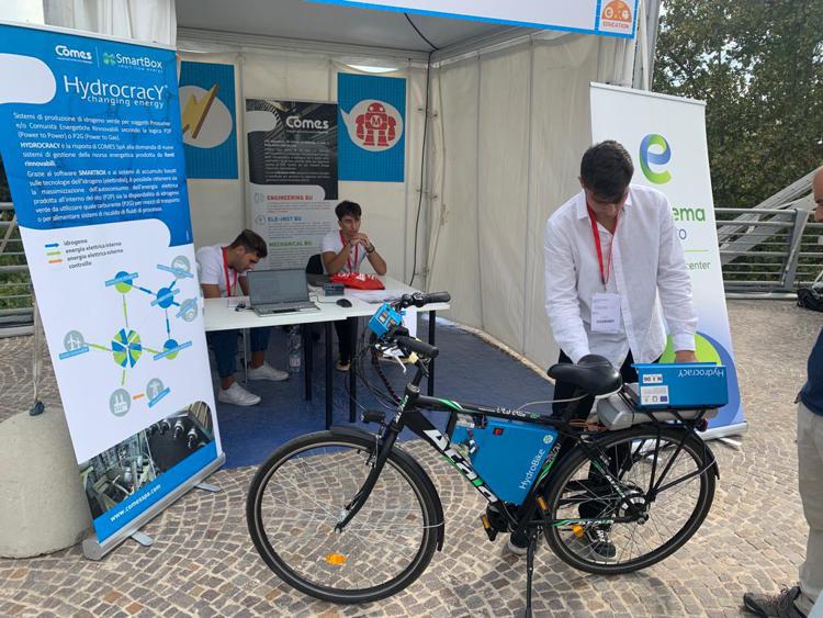 Alla Maker Fair di Roma la bici a idrogeno degli studenti di Taranto