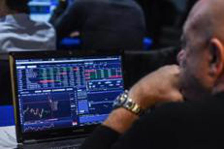 Borsa Milano, oggi Piazza Affari in negativo: in arrivo stretta della Fed?