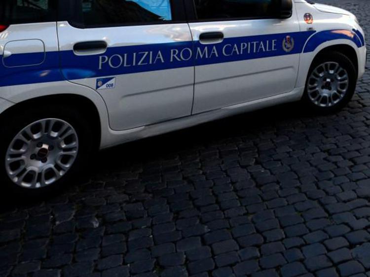 Polizia Roma Capitale (Fotogramma)