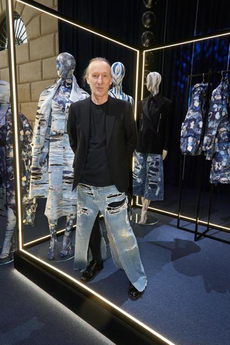 Milano Fashion Week, John Richmond: torna al suo DNA palpitante “Denim”