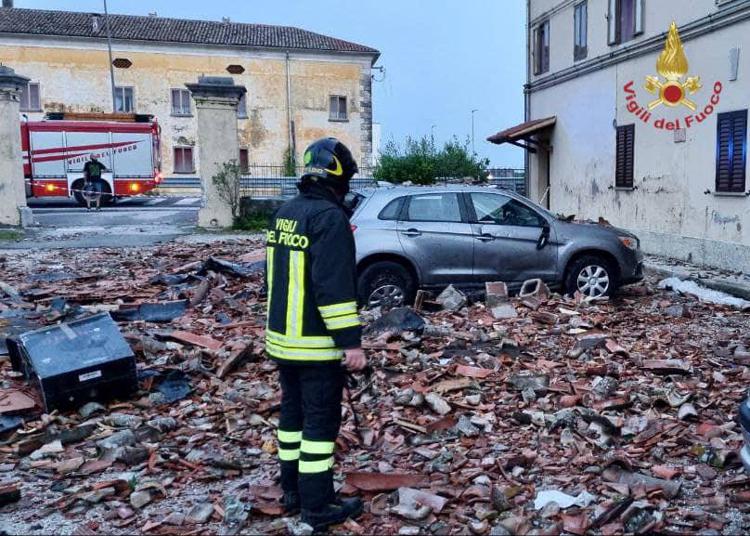 Maltempo al Nord, temporali e forte raffiche di vento in Veneto e Friuli