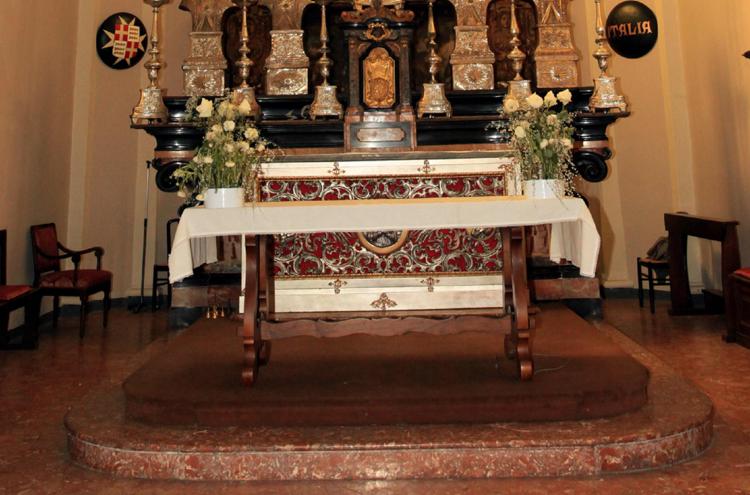 Altare, foto di repertorio (Fotogramma)
