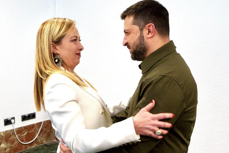 Giorgia Meloni e Volodymyr Zelensky - (Fotogramma)