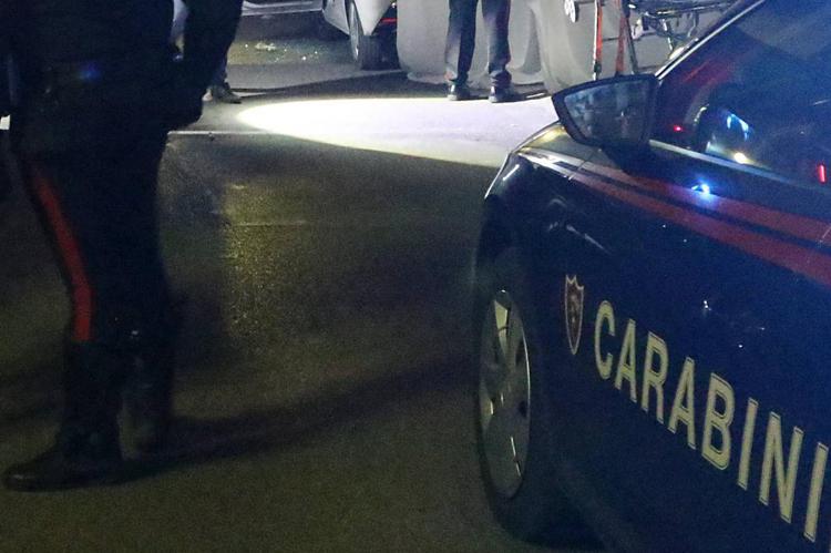 Stesa di camorra a Pomigliano D'Arco, raffica di proiettili contro due appartamenti