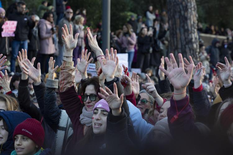 Donne alla manifestazione del 25 novembre - Fotogramma