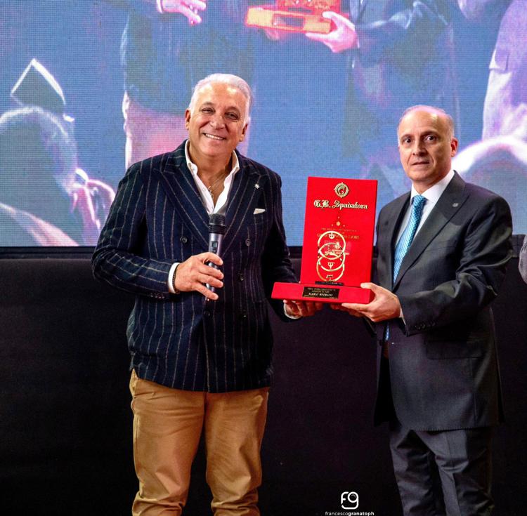 Premio 'Gioacchino da Fiore' a Mario Sposato, artista del riciclo