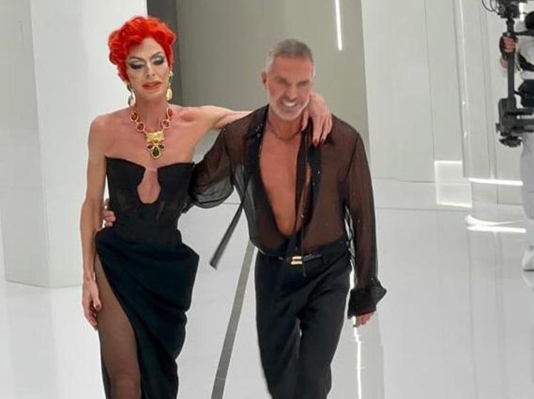 I gemelli Dean e Dan Caten al termine della sfilata di Dsquared2