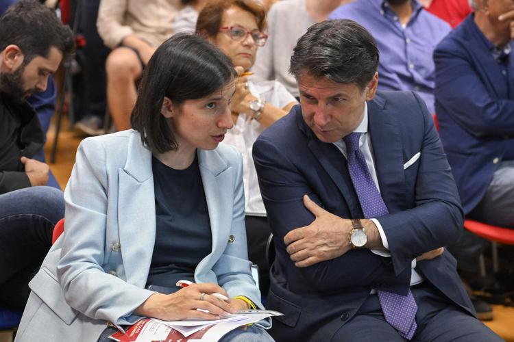 Elly Schlein e Giuseppe Conte (Fotogramma)