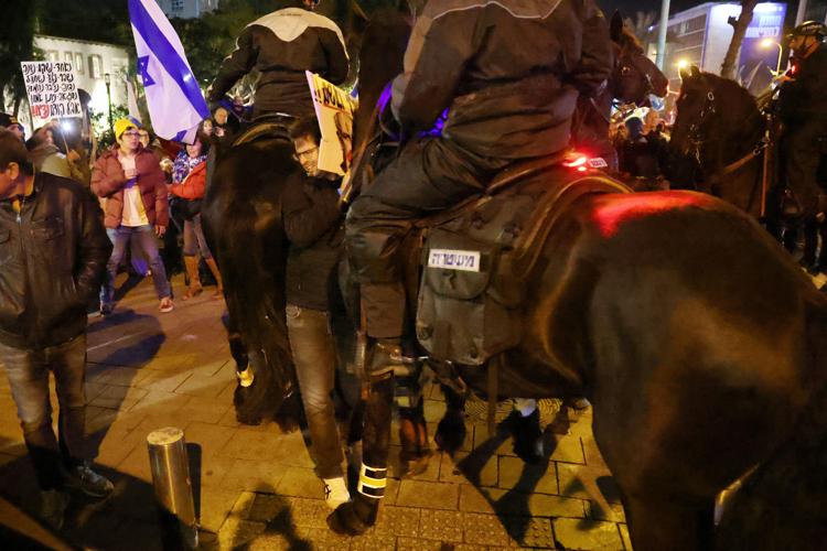 Manifestazione a Tel Aviv contro governo Netanyahu - (Afp)