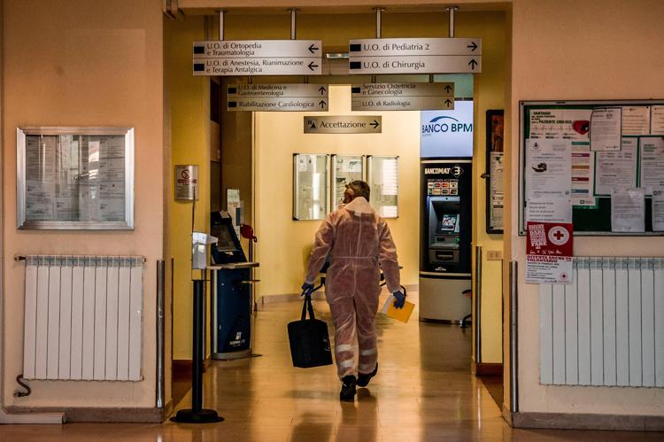 Ospedale durante il Covid - (Fotogramma)