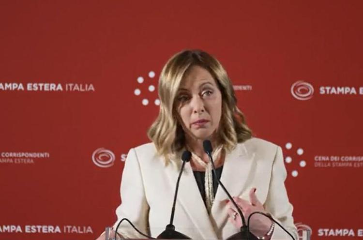 Giorgia Meloni alla stampa estera