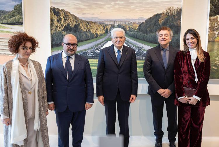 Sergio Mattarella con la direttrice della reggia Tiziana Maffei, Gennaro Sangiuliano, Luciano D'Inverno e Gabriella Ibello curatrice della mostra  - Quirinale