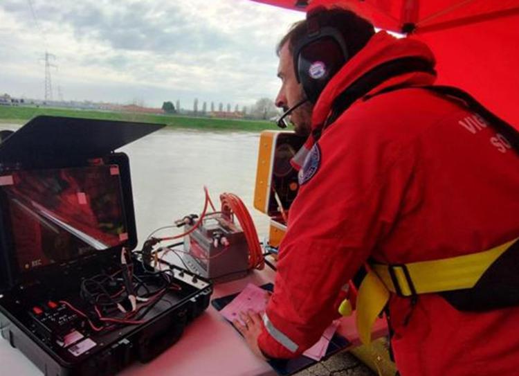 Vigili del fuoco al lavoro, repertorio (Fotogramma)