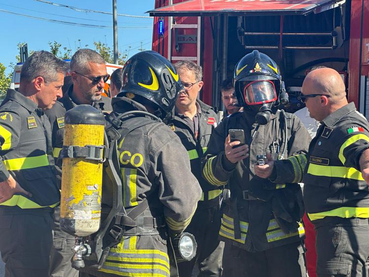 I vigili del fuoco intervenuti a Casteldaccia