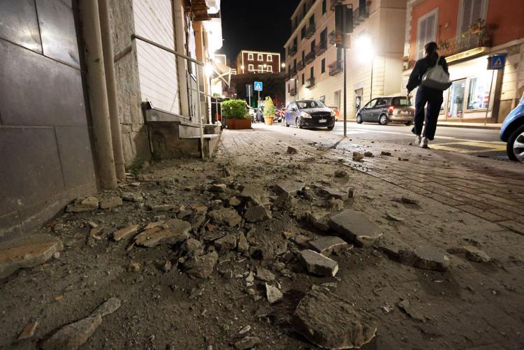 Terremoto ai Campi Flegrei - Fotogramma