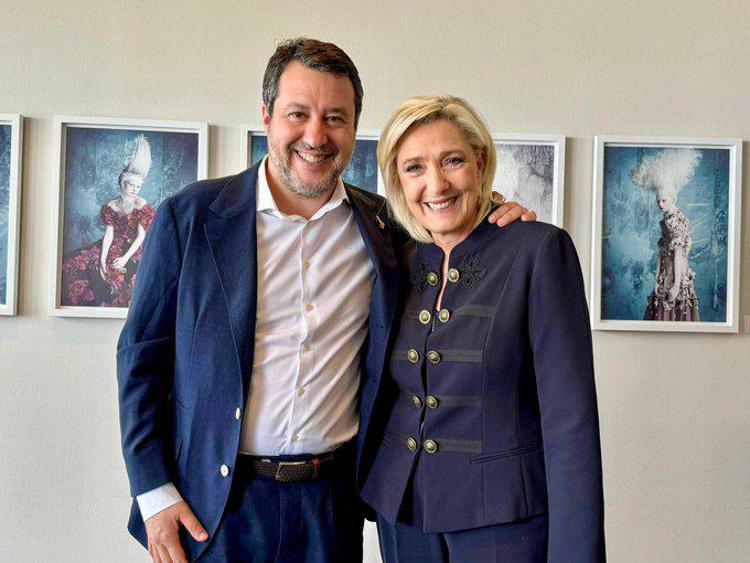 Matteo Salvini e Marine Le Pen - Foto postata da  Salvini sui social