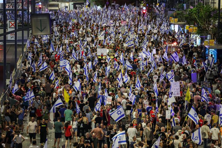 Manifestazione a Tel Aviv (Afp)