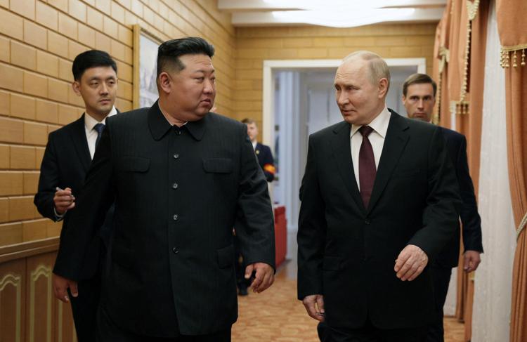 Vladimir Putin e Kim Jong-Un - (Afp)