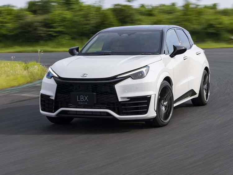 Lexus LBX Morizo RR: il nuovo crossover sportivo