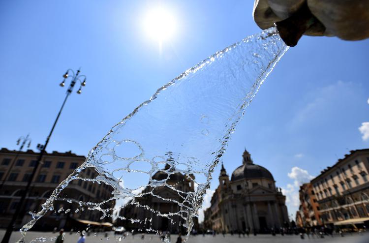 Caldo a Roma (Fotogramma)