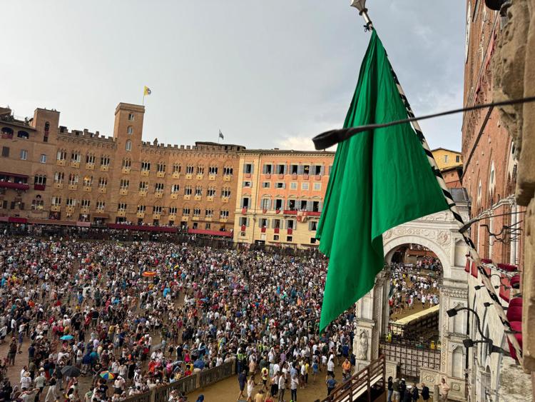 Palio Siena rinviato due volte nel 2024: è la prima volta in 155 anni