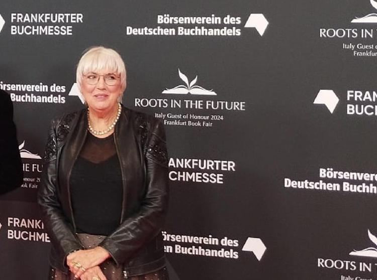 Buchmesse, ministra Roth: 