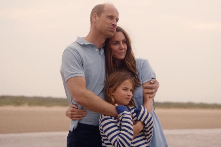 La principessa Charlotte con papà William e mamma Kate - (Fotogramma)