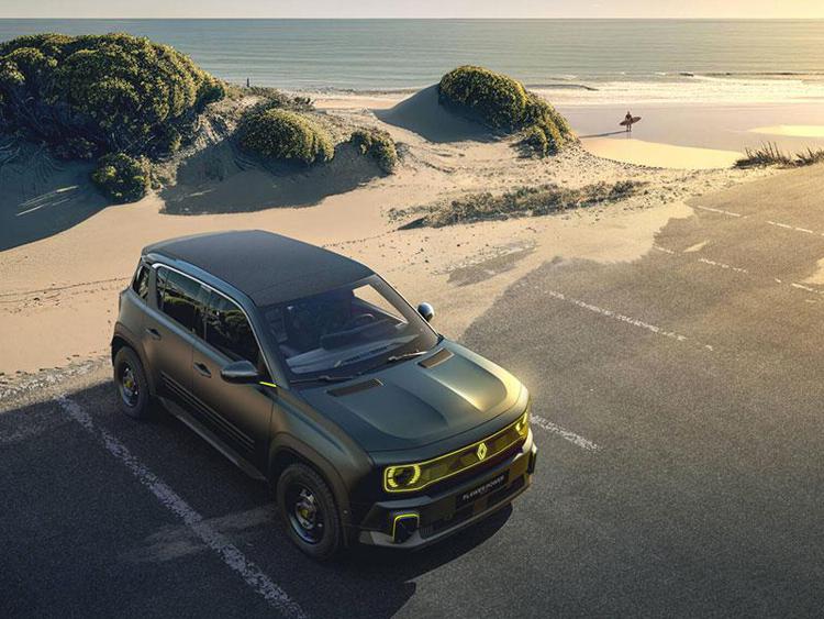 Renault 4 E-Tech Electric, anteprima al Salone dell’Auto di Parigi