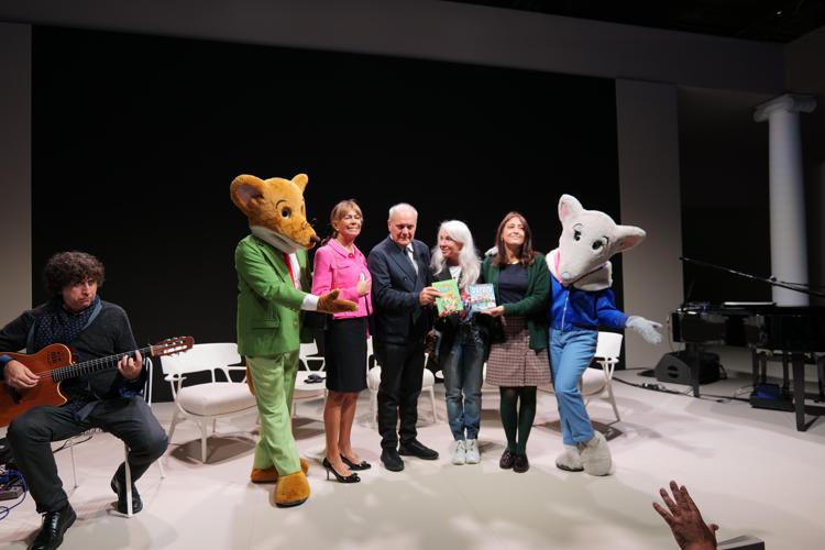 Buchmesse, Geronimo Stilton in visita al padiglione Italia