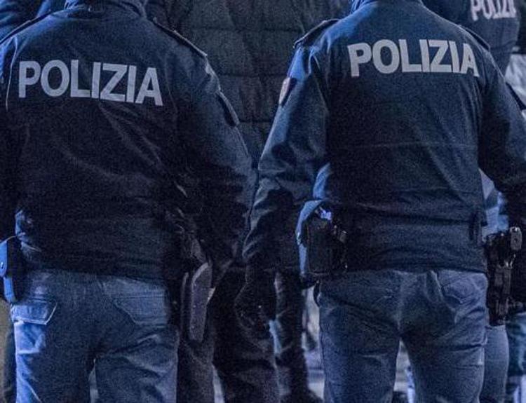 Agenti di polizia, repertorio (Fotogramma)