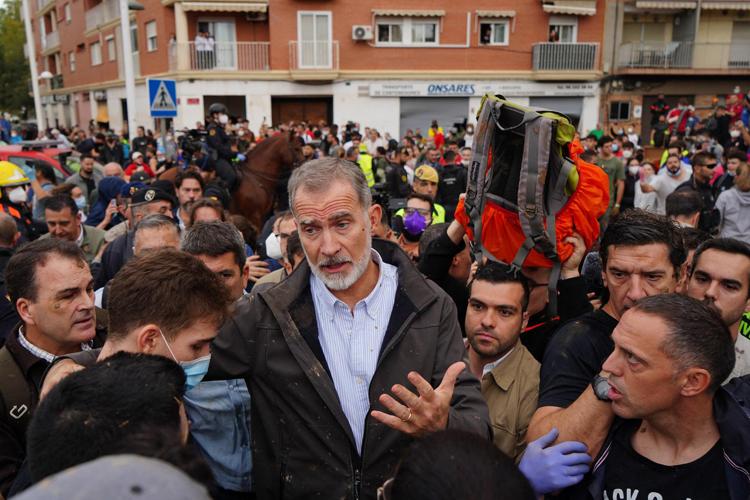 Alluvione in Spagna, re Felipe: 