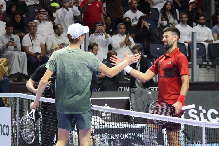 Jannik Sinner e Novak Djokovic - Fotogramma