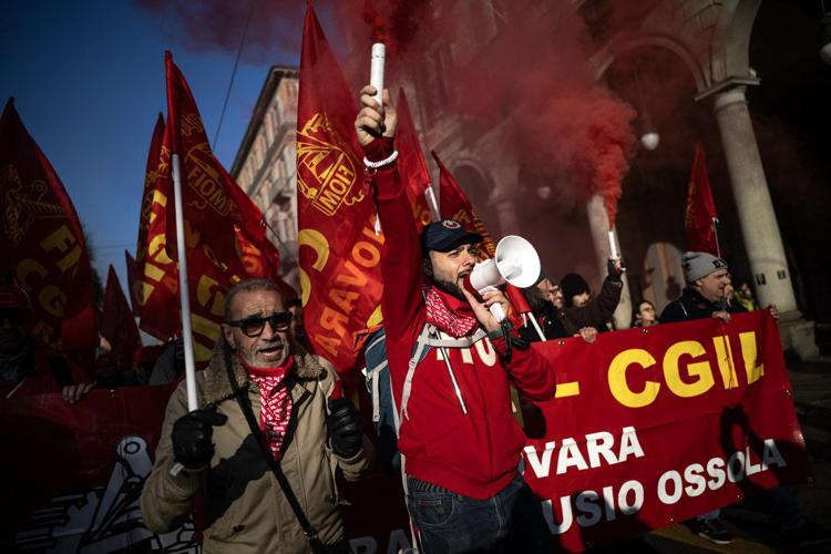 Sciopero generale, manifestazione a Torino - Afp