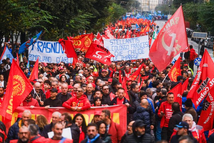 Corteo a Napoli (Fotogramma/Ipa)