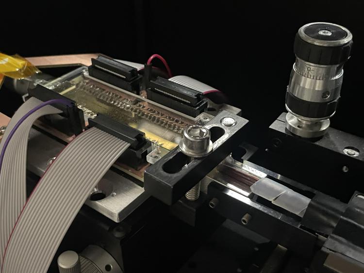 Un circuito in grado di elaborare dati costituiti da singoli fotoni