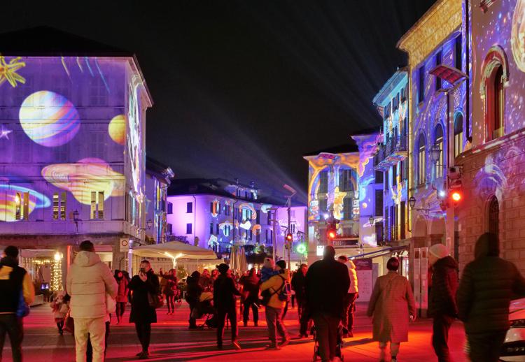 Particolari luminarie a Lecco - Fotogramma