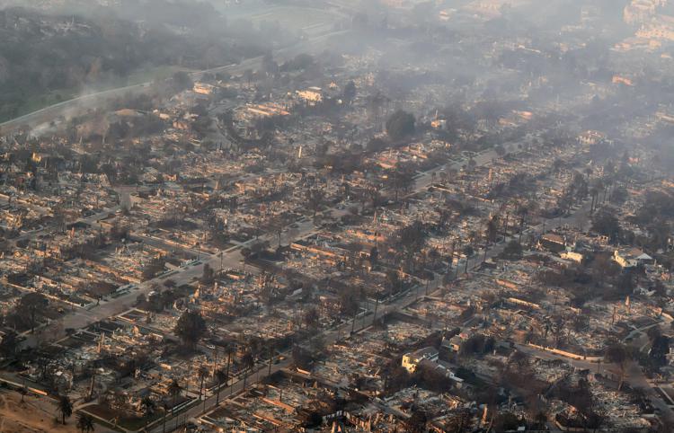 Il devastante incendio a Los Angeles - (Afp)