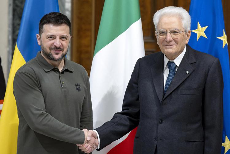 Volodymyr Zelensky e Sergio Mattarella al Quirinale - Fotogramma