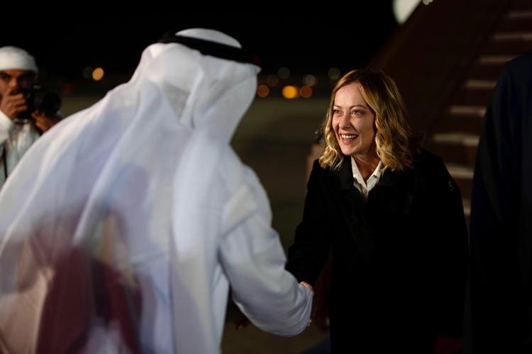 La presidente del Consiglio Giorgia Meloni ad Abu Dhabi