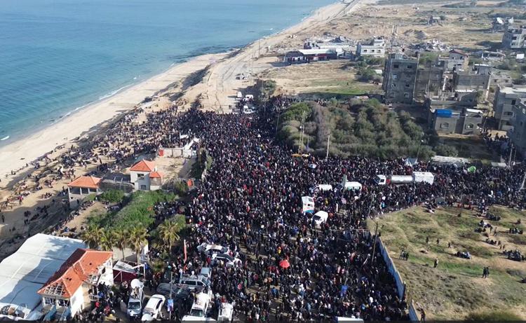 Sfollati nella Striscia di Gaza (Fotogramma/Ipa)