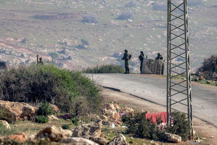 Checkpoint Israele nei pressi del villaggio di Tayasir,