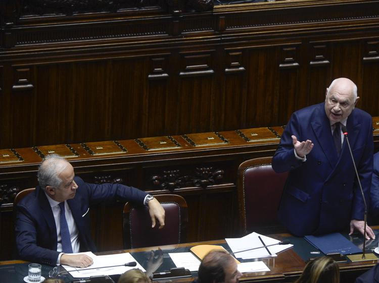 Il ministro dell'Interno Matteo Piantedosi e il Guardasigilli Carlo Nordio (Fotogramma/Ipa)