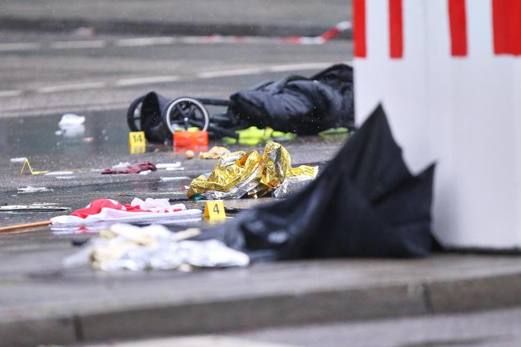 Attentato a Monaco, auto sulla folla - Fotogramma /Ipa