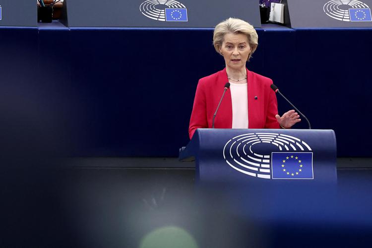 La presidente della Commissione Europea Ursula von der Leyen - (Afp)