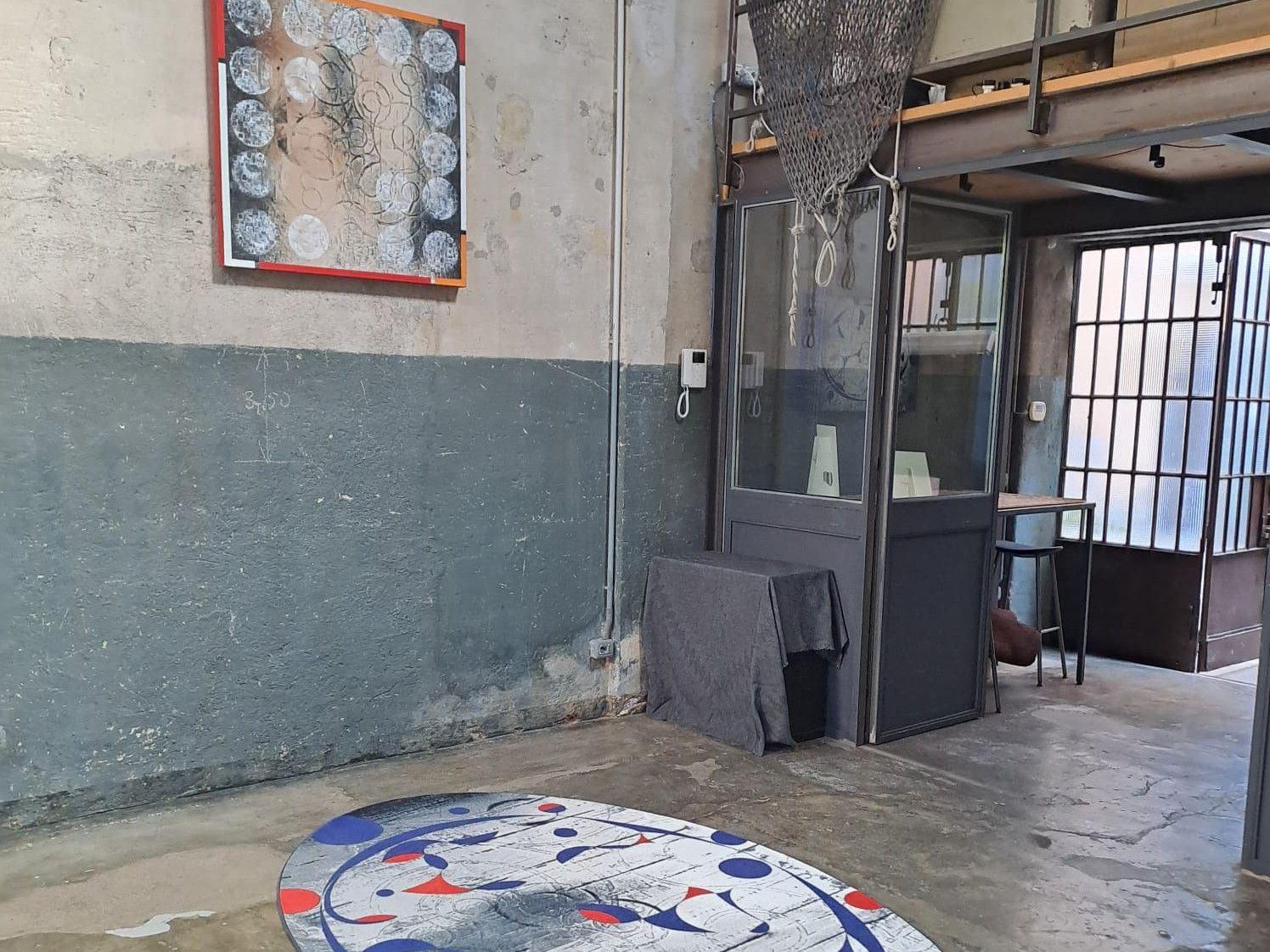 Roberto Floreani, opera e tappeto allo spazio Bin Ari 362 di Milano