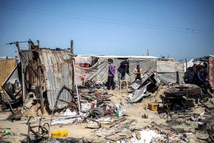 Sfollati a Gaza - (Afp)