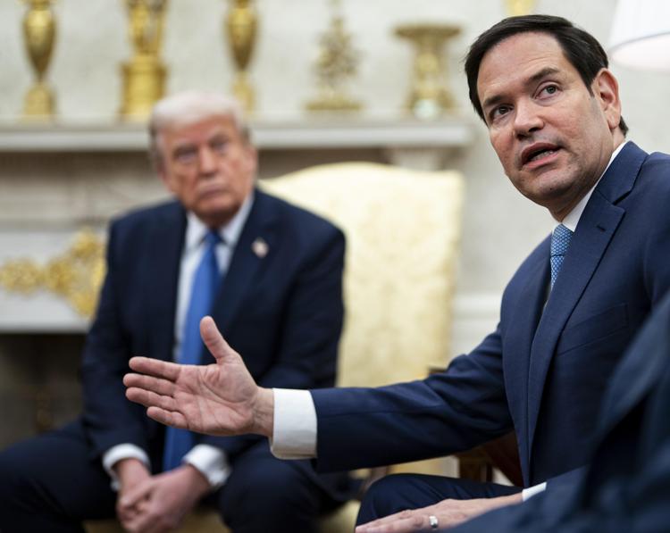 Il presidente Usa Donald Trump e il segretario di Stato americano Marco Rubio (Fotogramma/Ipa)
